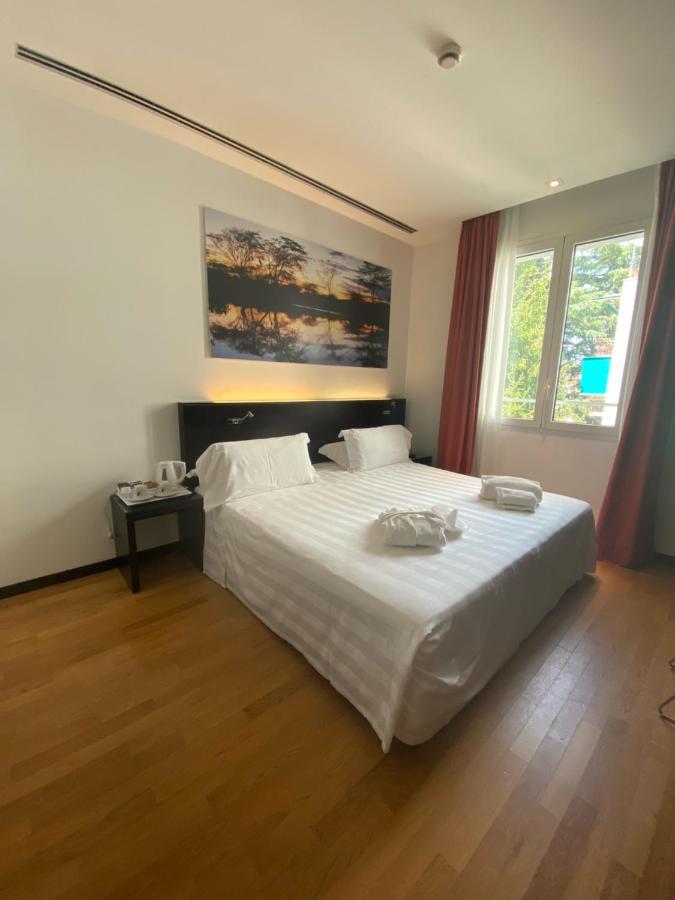 Card International Hotel ริมินี ภายนอก รูปภาพ